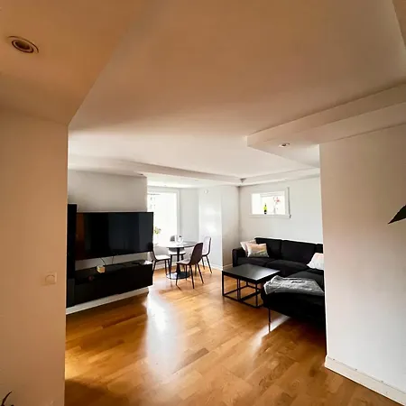 Apartment & Bergen